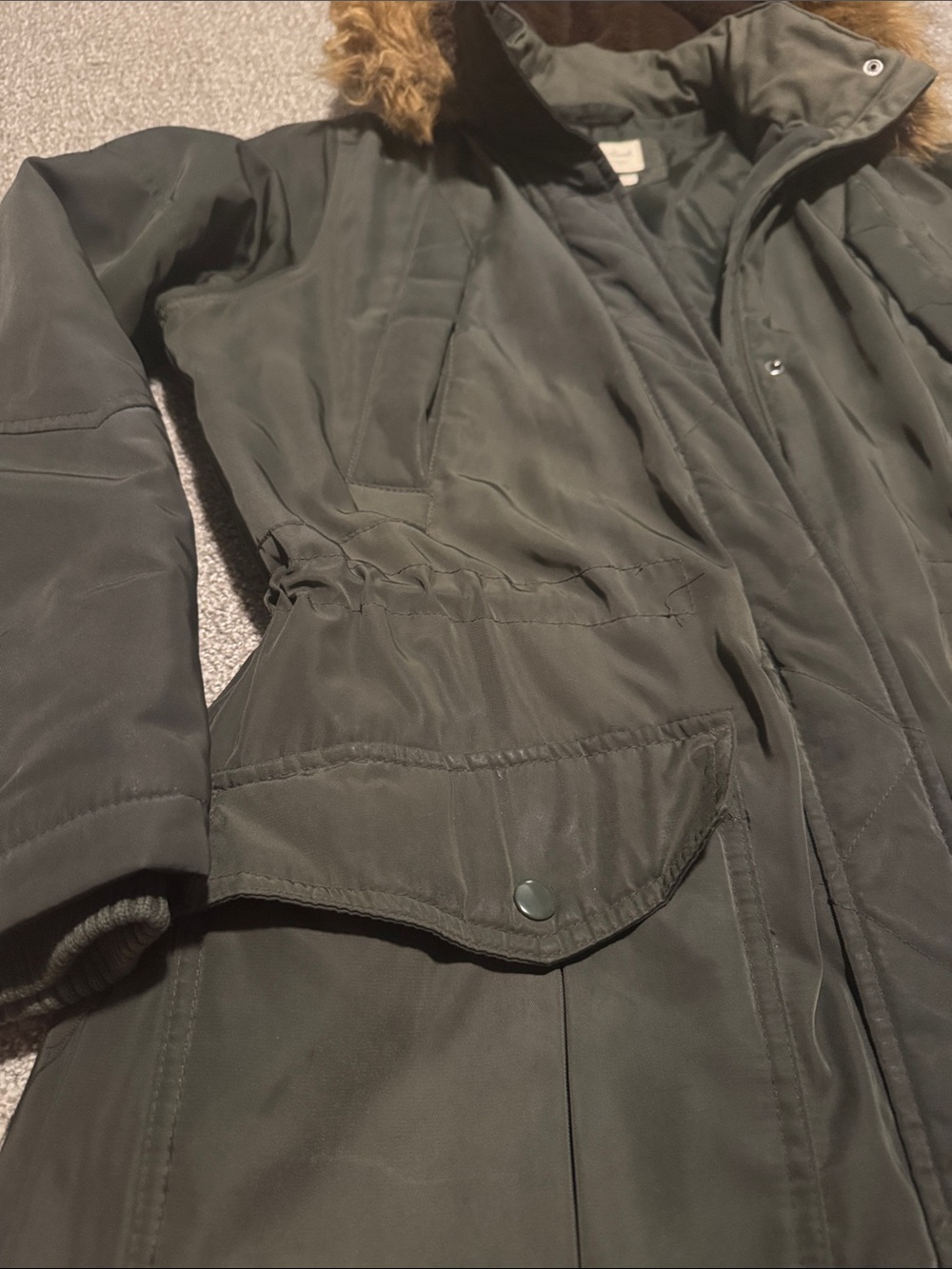 Universal Thread Olive Green Parka with Faux Fur Trim Hood - Picture 4 of 11